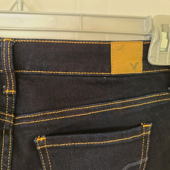 American Eagle Stretch Skinny Jeans. Dark Wash. 4 Short or W26½, L27. - Picture 3 of 5